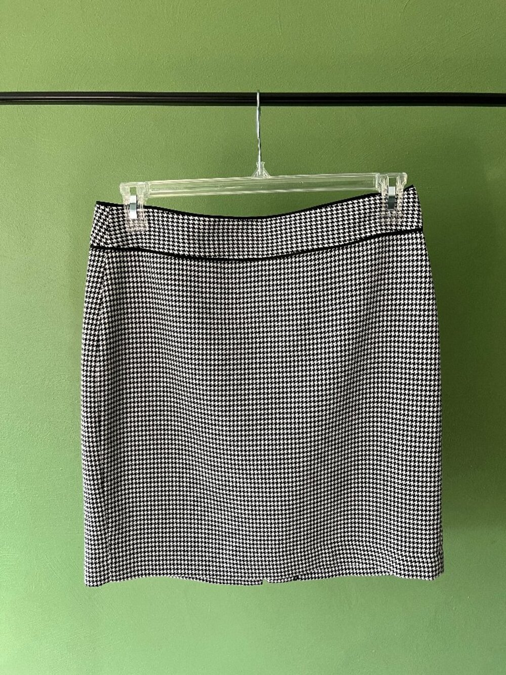 Banana Republic Houndstooth Mini Skirt - Black and White